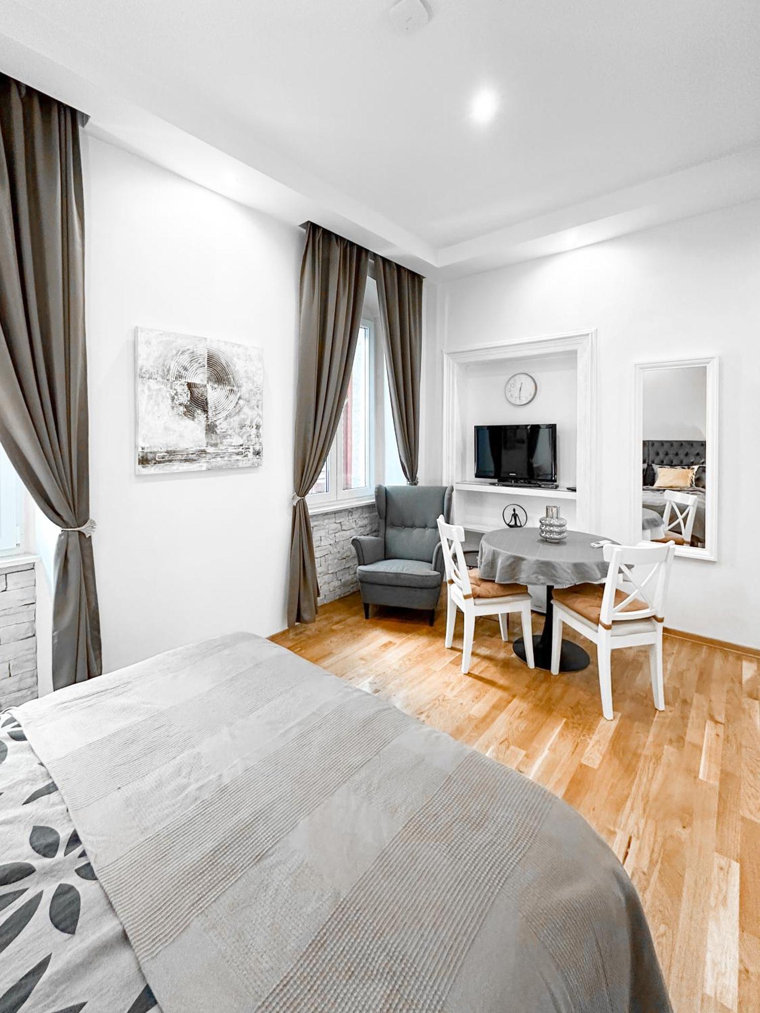 City Center Lodge Pula Dış mekan fotoğraf