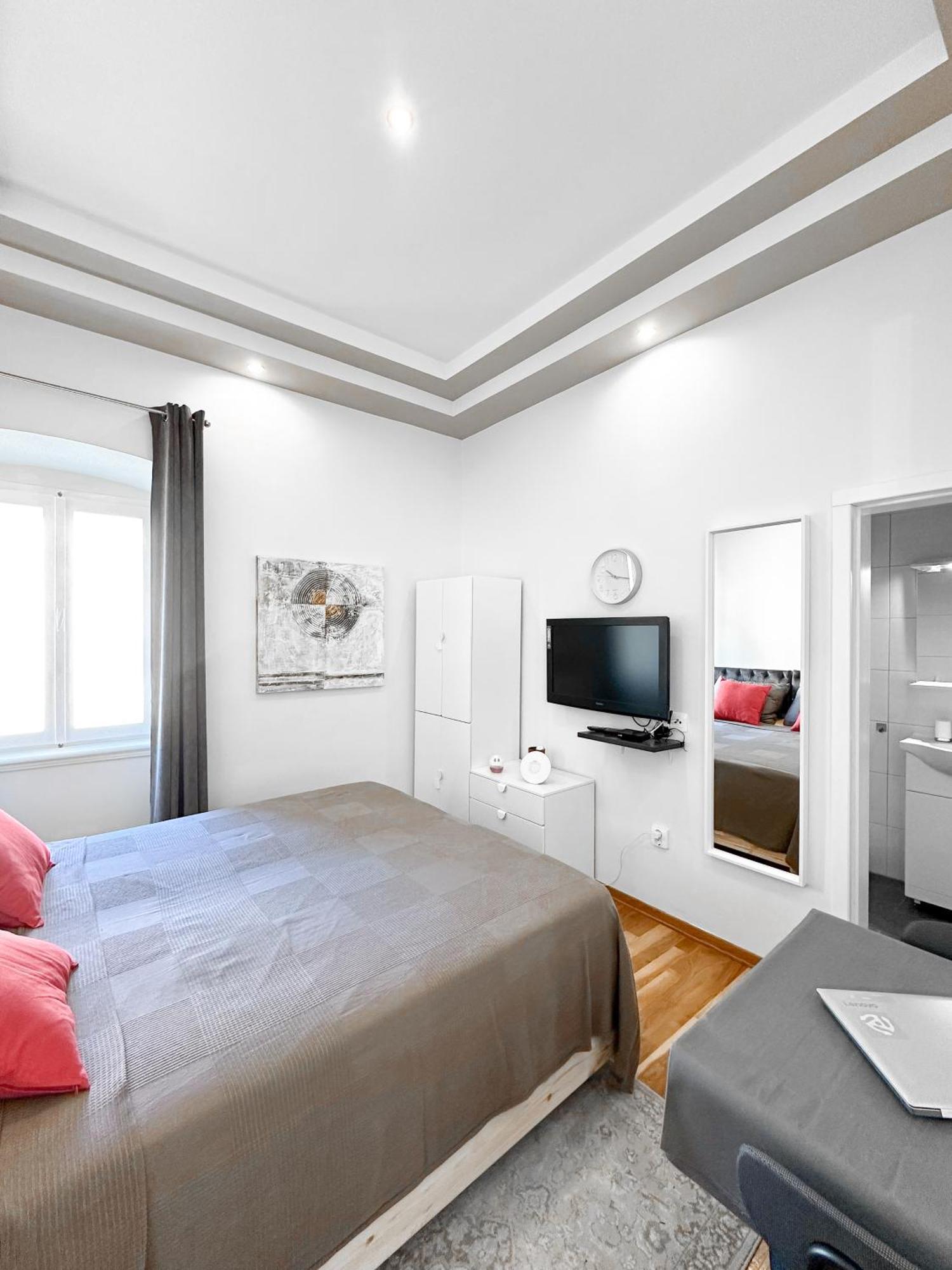 City Center Lodge Pula Dış mekan fotoğraf